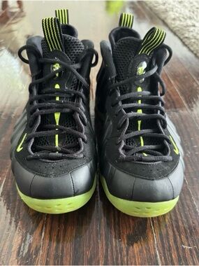 Nike Black and Neon Green Men's Sneakers